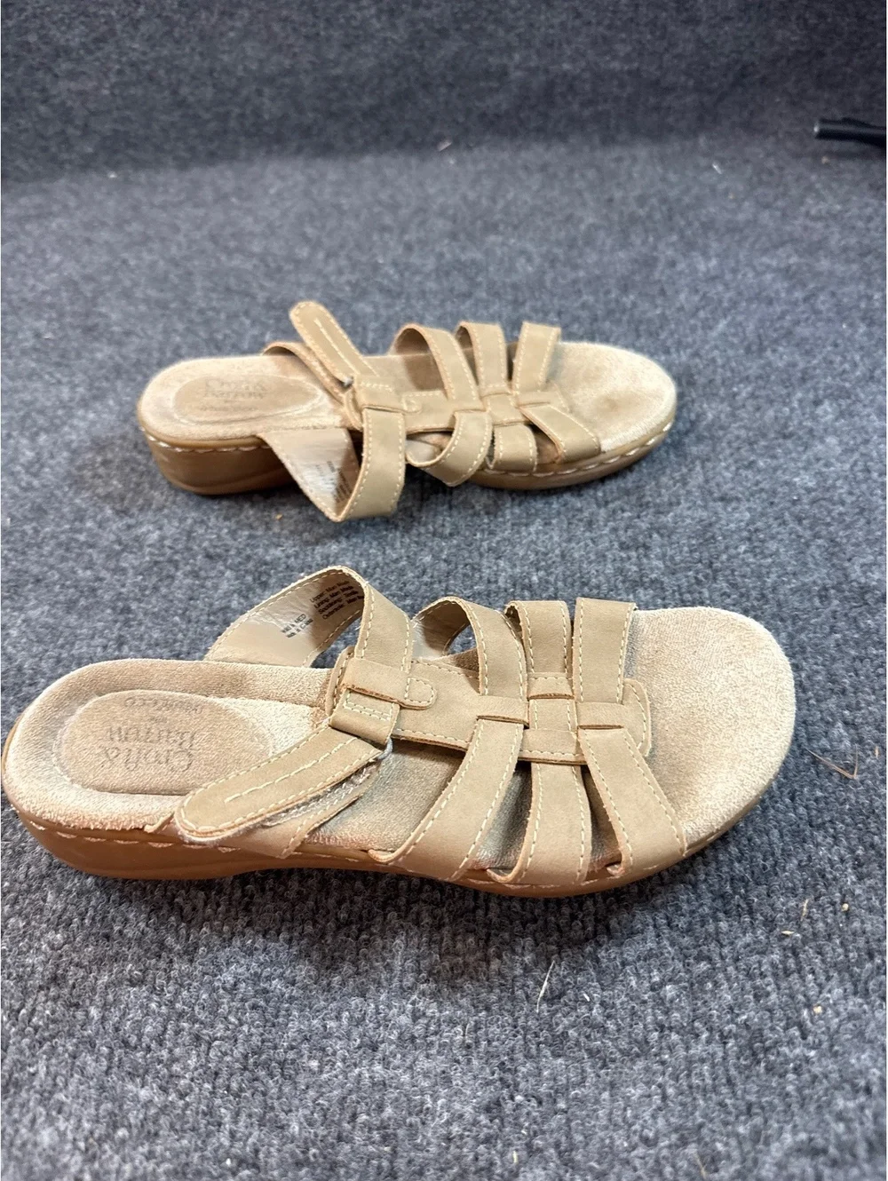 Croft & Barrow Women’s Beige Strappy Wedge Sandals Slip On Comfort Shoes